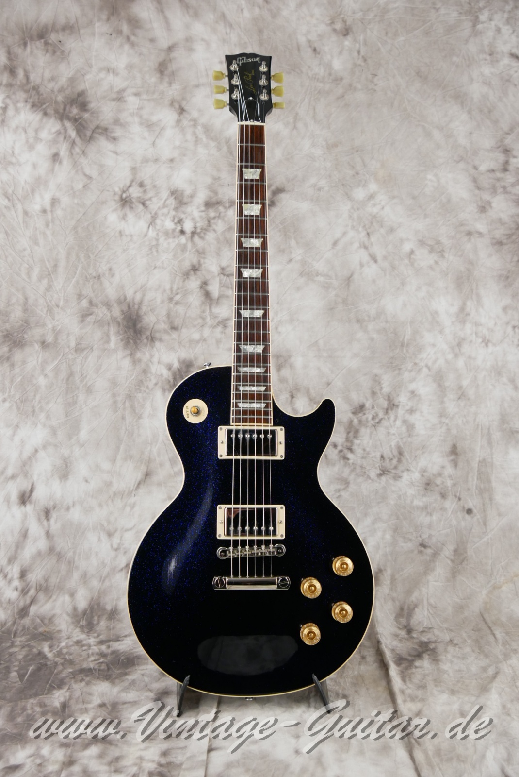Gibson_Les Paul_Standard_Custom_Shop_edition_dark_blue_sparkle_1993-001.JPG